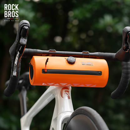 ROCKBROS Road-to-Sky handlebar bag AS-143, 100% waterproof design ideal for cycling in all weather conditions. 