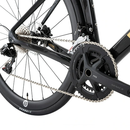 Rockbros carbon road bike in deep black with disc brakes and integrated carbon handlebar#COLOR_Shiny Black