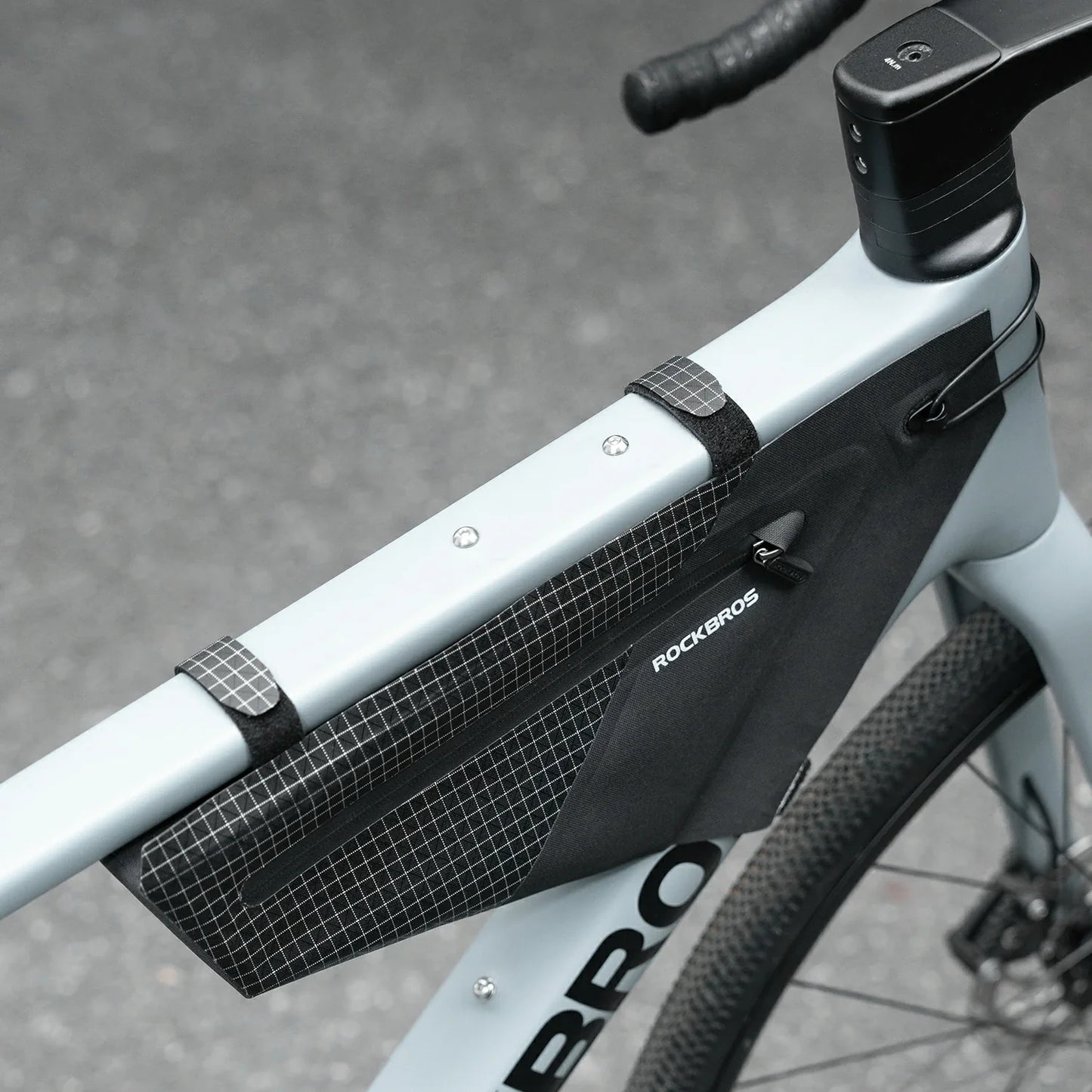 Waterproof Bike Frame Bag 1.7L Lightweight Cycling Storage Bag